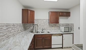 19355 Turnberry Way 25Gr, Aventura, FL 33180