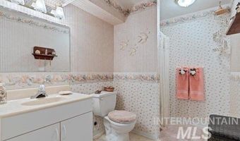 15153 Horseshoe Dr, Caldwell, ID 83607