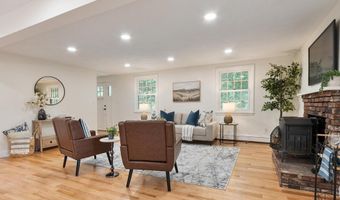 368 Hill Rd, Boxborough, MA 01719