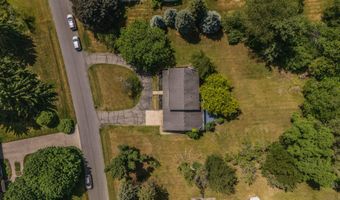 5120 Hensley Dr, Ann Arbor, MI 48103