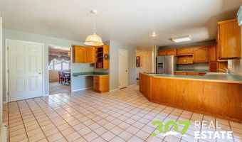 714 Meadow Ln Ave, Cody, WY 82414