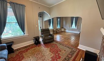 619 N 10th St, Atchison, KS 66002