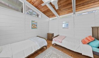 110 CAROLINA St, Dewey Beach, DE 19971