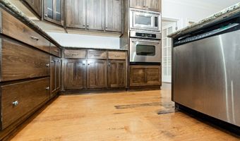 112 Loblolly Ln, Albany, GA 31721