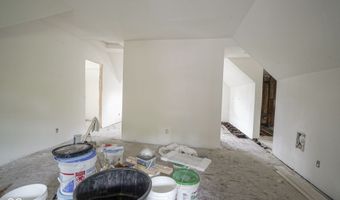 2213 Noble St, Anderson, IN 46016