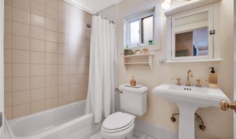 4562 Lomita, Los Angeles, CA 90019