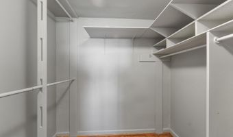 401 N ARMISTEAD St 504, Alexandria, VA 22312