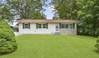 198 Macon Dr, Bridgeport, CT 06606