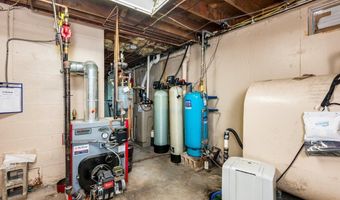 87 Edgewater Dr, Barrington, NH 03825