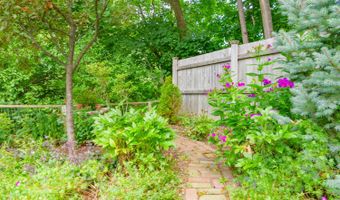 124 Union St, Belfast, ME 04915