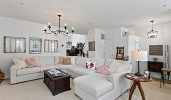 5155 BALLYCASTLE Cir, Alexandria, VA 22315