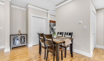 54 Loomis St 2202, Bedford, MA 01730