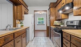 4724 Pathfinder Ct, Bartlesville, OK 74006
