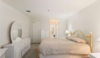 2 School St 133, Lincoln, RI 02802