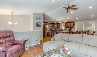 91 Curry Rd, Cranston, RI 02920