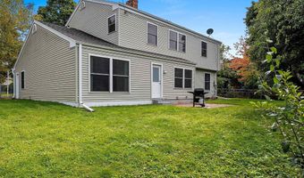 1909 N NICHOLAS St, Appleton, WI 54914