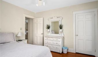 84 Third St, Newport, RI 02840