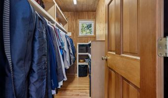 3536 N DICKERSON St, Arlington, VA 22207