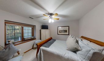 114 Chaudoin Dr, Angola, IN 46703