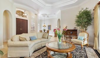 594 N Country Club Dr, Atlantis, FL 33462
