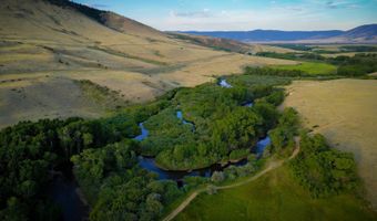 84 Bow Fiddle Ranch Rd, Centennial, WY 82070