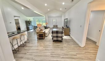 530 Shields Crossing Dr, Bean Station, TN 37708