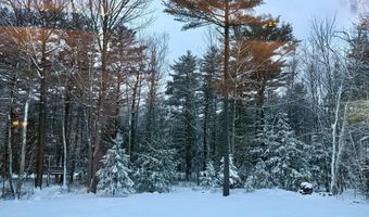 43 Darling Parke Dr, Bangor, ME 04401