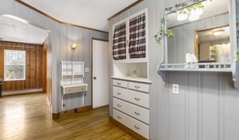 218 Breezy Hill Rd, Barton, VT 05822