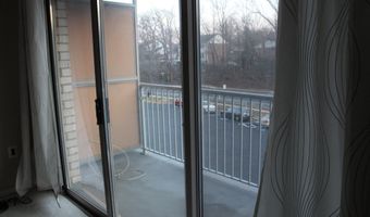 2500 N VAN DORN St 316, Alexandria, VA 22302