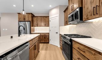 912 SE 35TH St, Battle Ground, WA 98604