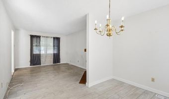 2344 Hidden Meadow Ln, Ballwin, MO 63021