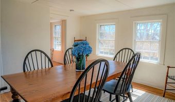 127 Willow Ave, Little Compton, RI 02837