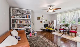 7521 VALLEY Ave, Philadelphia, PA 19128