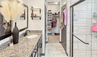 3813 Saguaro Dr, Carlsbad, NM 88220