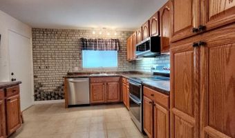 2227 W Nichols Rd E, Arlington Heights, IL 60004