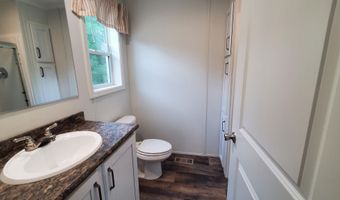 70 Shepherd Dr, Bangor, ME 04401
