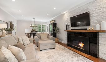 500 36th St NW, Austin, MN 55912