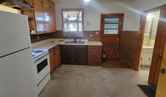 818 NE 3rd Ave, Aberdeen, SD 57401
