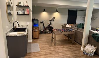 99 University Estates Blvd, Athens, OH 45701
