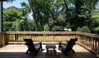 140 Meadowview Rd, Athens, GA 30606