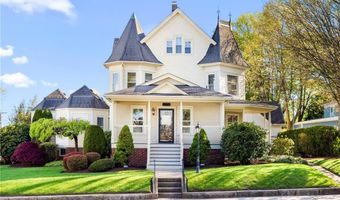1358 Smith St, North Providence, RI 02911