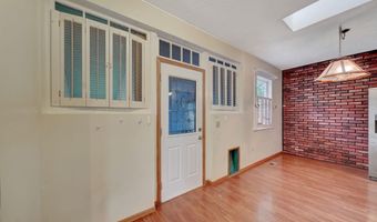 823 N 11th St, Beatrice, NE 68310