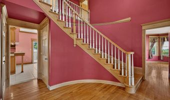 646 S Country Estates Ln, Bloomfield, IN 47424