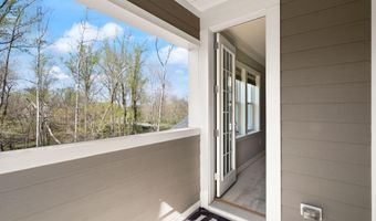 41062 LYNDALE WOODS Dr, Aldie, VA 20105