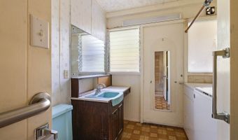 1104 Mokapu Blvd, Kailua, HI 96734