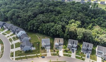 6217 S Trailwoods Dr, Ann Arbor, MI 48103