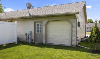 W3268 HEARTLAND Court, Appleton, WI 54915