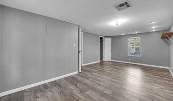 1217 E Cherry St, Altus, OK 73521