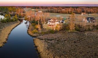 232 N Brightleaf Dr, Minnesott Beach, NC 28510