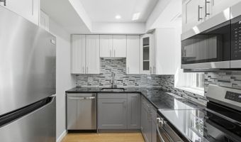 2966 S COLUMBUS St B2, Arlington, VA 22206